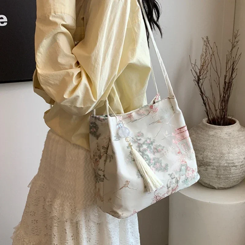 New Chinese Style Retro Bag 2024 New Models Silk Jacquard Fashionable Minimalist Bag Single Shoulder Diagonal Cross Women's Bag