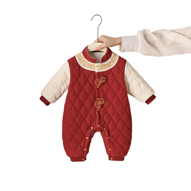 

2025 Newborn Winter Red Festive Cotton Jumpsuit Baby Hundred Day Full Moon New Chinese Style Velvet New Year's Clothes