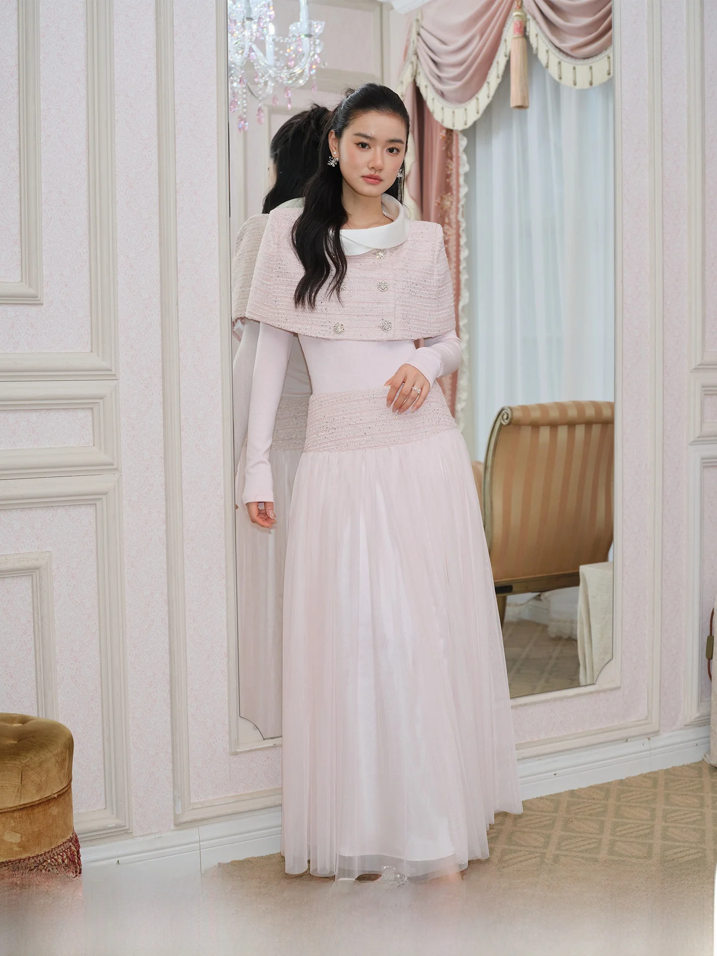 

Комплект ameng: атласный топ с лацканами на пуговицах и юбка из фатина, свободный крой, укороченная длина, универсальный размер, для взрослых женщин.