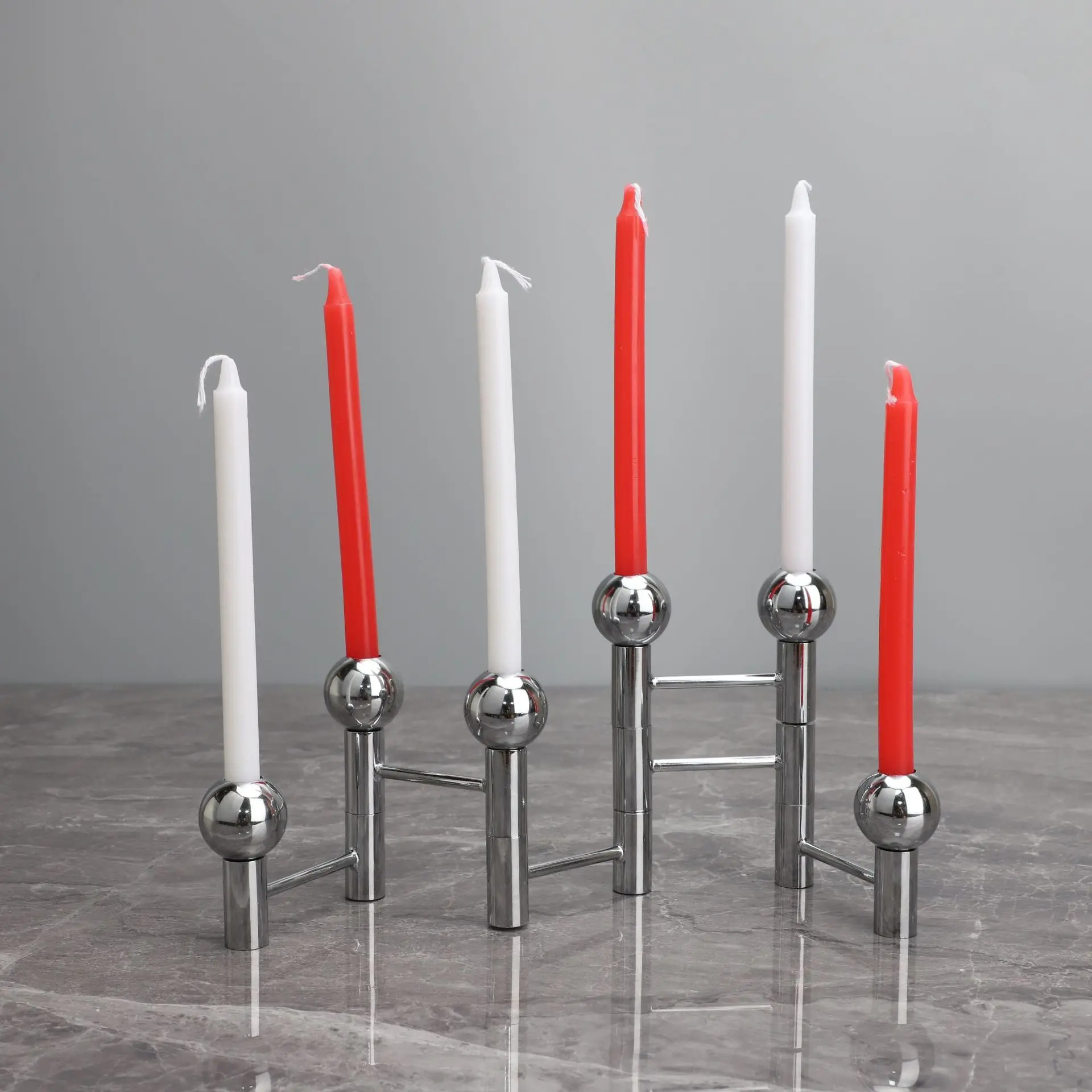 Silver-toned Geometric Panelled Candlesticks Metal Candle Holders Decorative Ornaments Wedding Candlestick Home Decoration