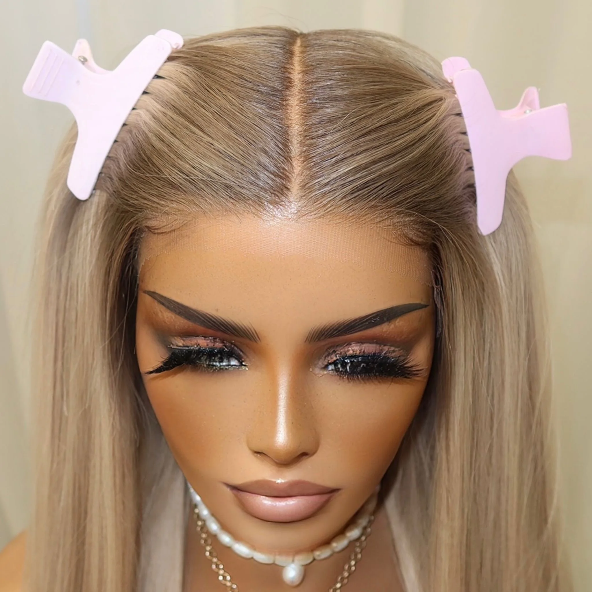 straight-honey-blonde-gold-color-bone-straight-13x4-lace-front-wig-for-black-women-synthetic-prepluck-hairline-baby-hair-cosplay