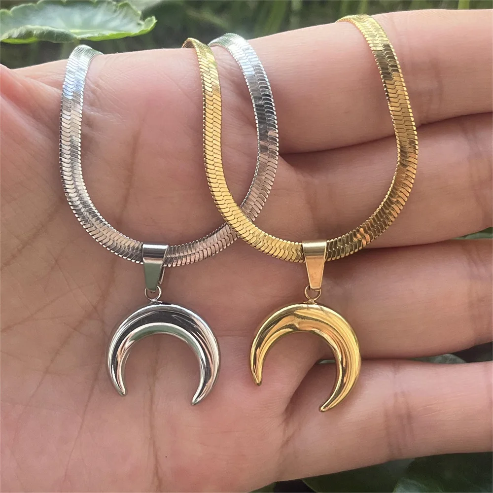 Simple Fashion Vintage Stainless Steel OX Horn Crescent Moon Pendant Necklace for Women Gold Color Silver Plated Choker Jewelry