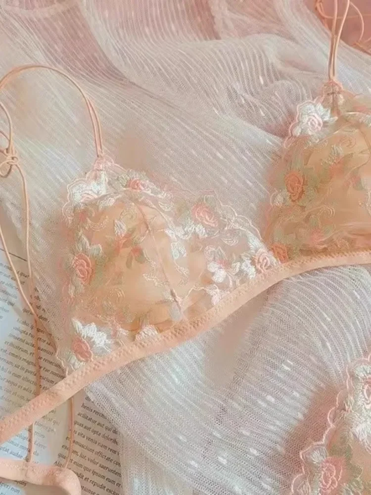 MOYISU Luxury French Pure Desire Embroidery Lace Dream Triangle Cup No Underwire Small Strap Bra Set Ultra-thin Sexy Bra Set