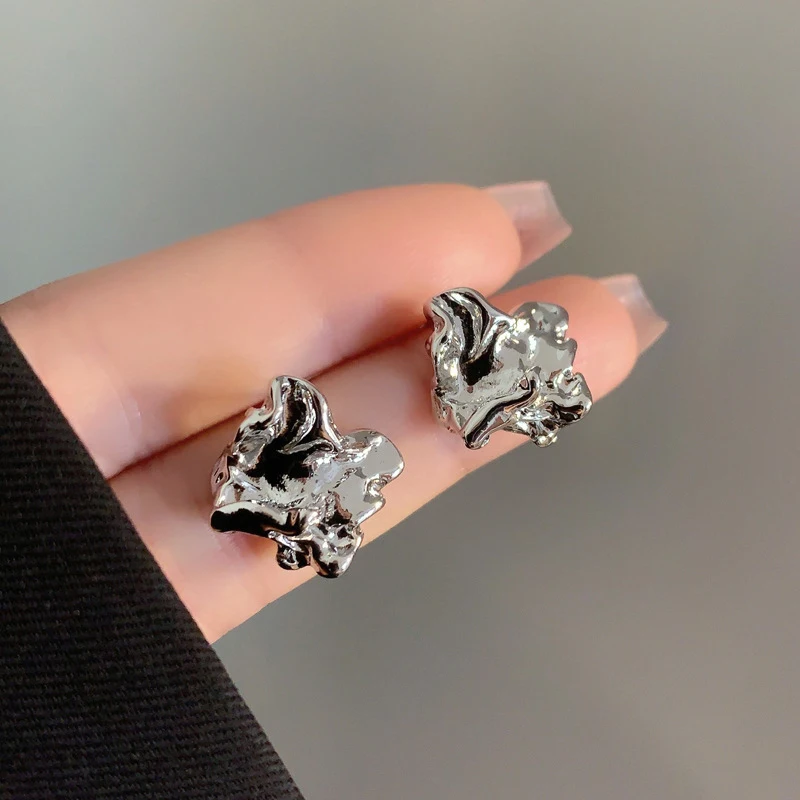 Charm Irregularity Fold and Wrinkle Metal Block Stud Earrings for Women Personality Fashion Korea Earrings Jewelry Accessories