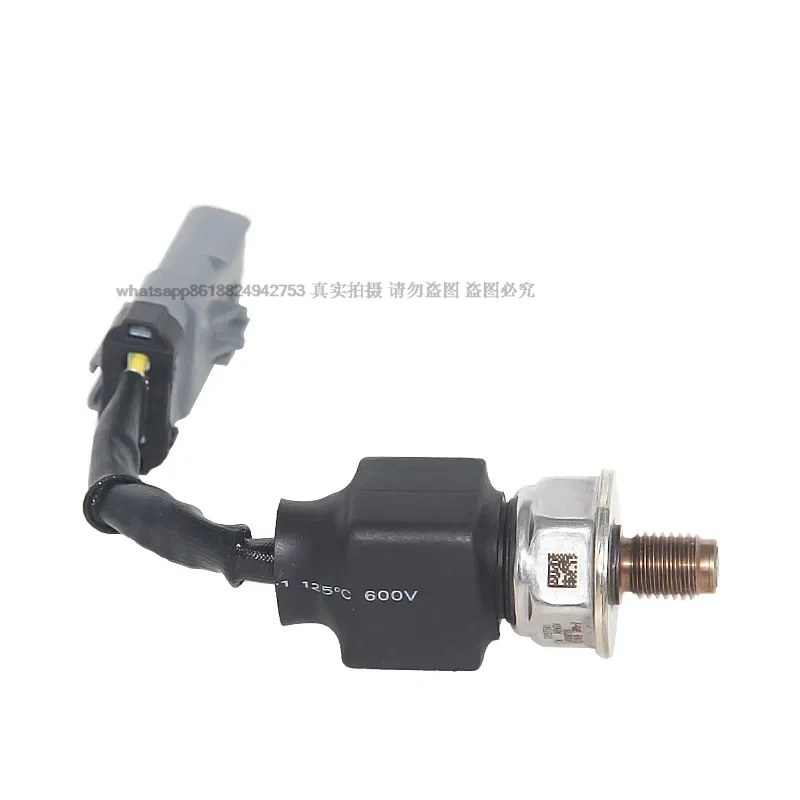 Fuel Pressure Sensor For Peterbilt Kenworth ISX15 Engine 5PP5-7 2897581