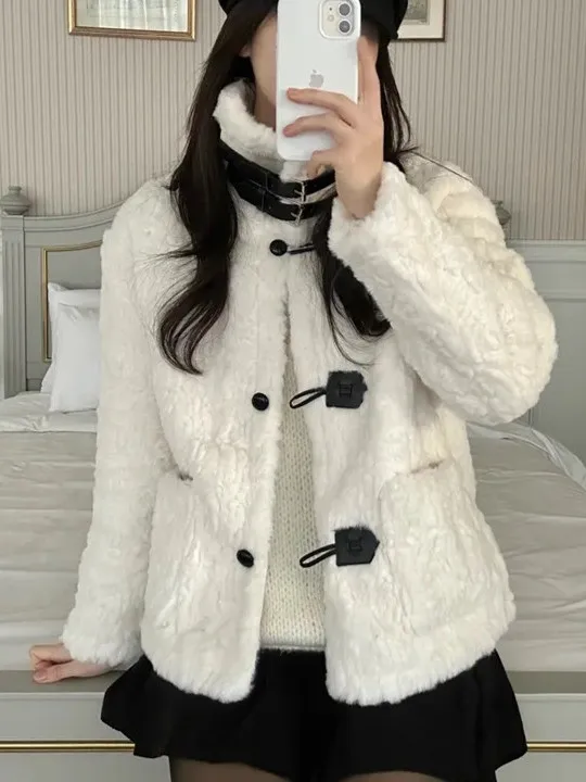 

Шикарная женская зимняя куртка из меха ягненка, новинка высокого класса с воротником-стойкой, антивозрастная пушистая хлопковая одежда, модная