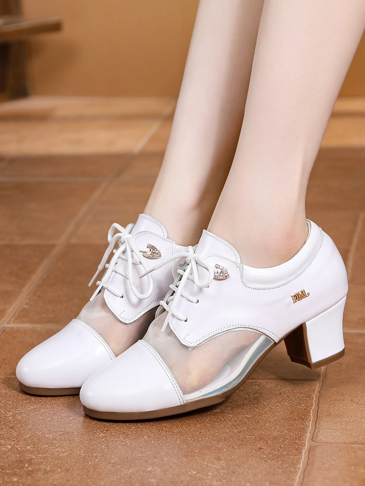 dantel-walsz-–-chaussures-de-danse-pour-femmes-bout-rond-maille-respirante-chaussures-de-danse-professionnelles-standard-design-tendance-legeres-ant