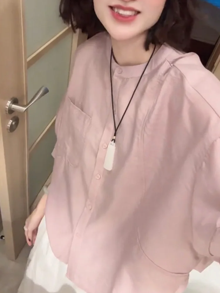 เสื้อชีฟองเกาหลีแบบกระดุมเดียวทรงหลวมสบายๆ เรียบง่าย เหมาะกับฤดูร้อน เสื้อผู้หญิงคอกลม แขนสั้น