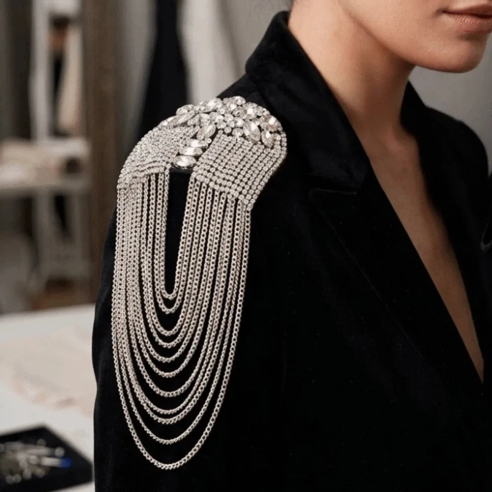 Classic Alloy Tassel Epaulettes Rhinestone Decorative Shoulder Board Reinforced Stitching Shiny Shoulder Mark Choir Performance