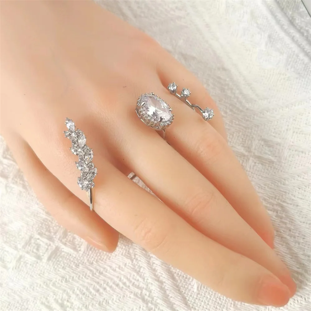 

Wedding Olive Leaf Three Finger Rings for Women New Platinum-plated AAA Zircon Open Size Personalized Hand Palm Handlets Jewelry