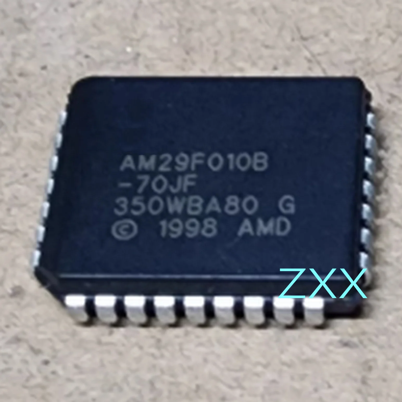 

10PCS AM29F010B-70JF PLCC
