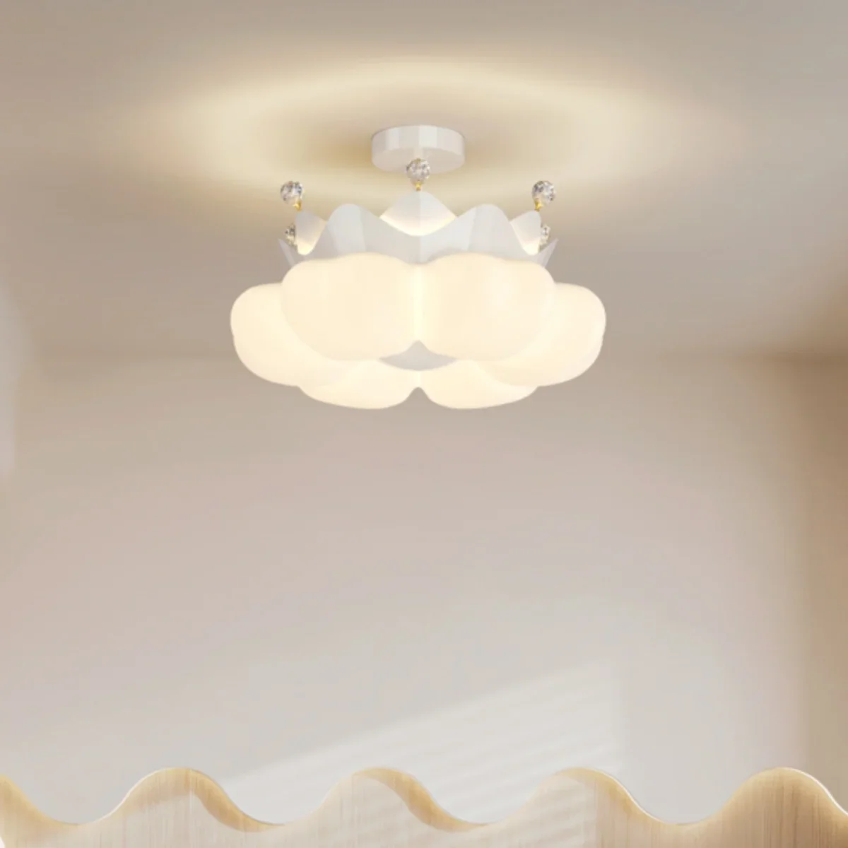 French Cream Wind Princess Room Light Full Spectrum Bedroom and Study Creative Crown Ceiling Pendant Light