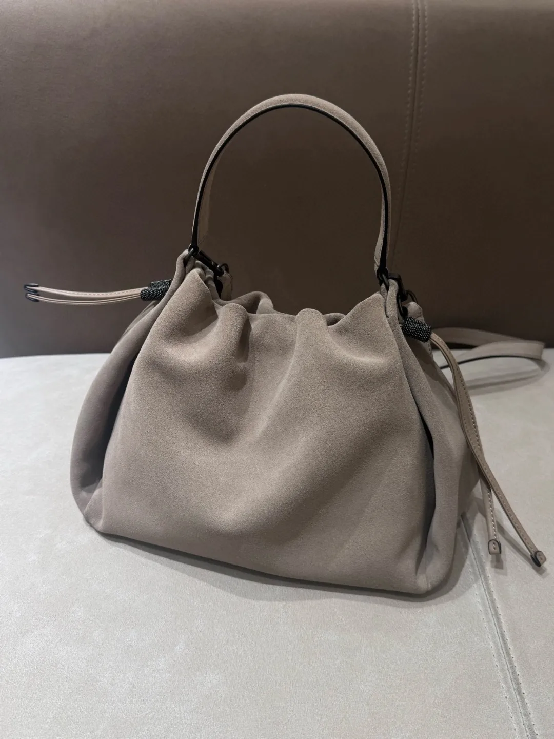 

High-grade New Women's Fleece Leather Drawstring Shoulder Bag Fashion All-match