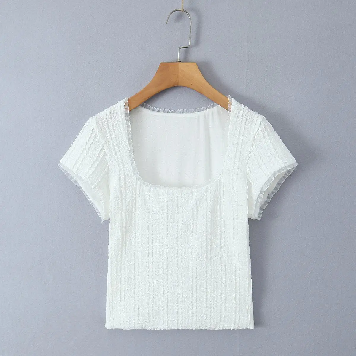 Seksowny amerykański komplet z koronkowym wykończeniem i kwiatowym haftem, dopasowany T-shirt i majtki z niskim stanem dla młodych kobiet.