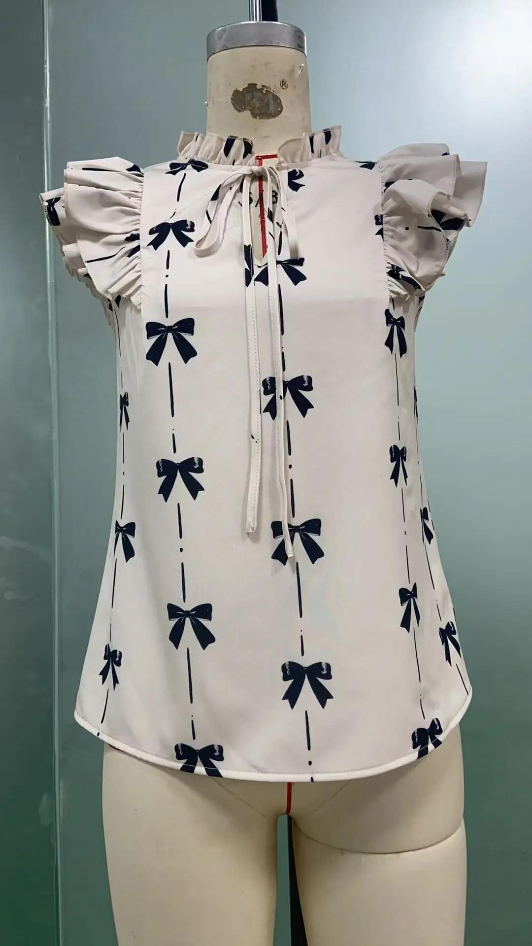 مثير 2025 الصيف لوتس ليف قميص بأكمام قصيرة مع الرباط الدانتيل طوق البلوز للنساء تي شيرت البلوز القمم