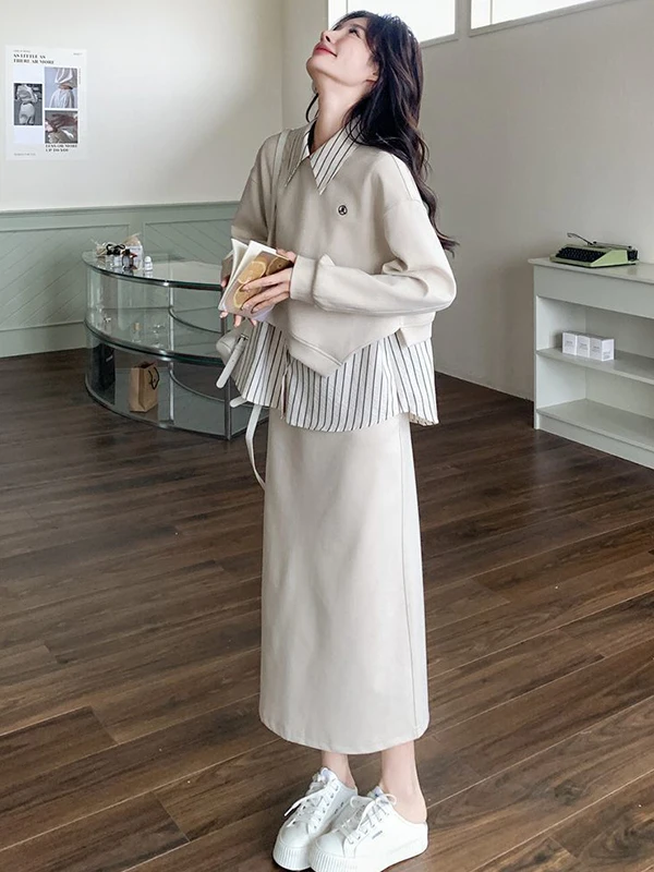 

Комплект: худи большого размера и юбка. Повседневный комплект с полосатыми вставками и пэчворком. Женская юбка А-силуэта с высокой талией, стройнящая фигуру. Осенний модный наряд.