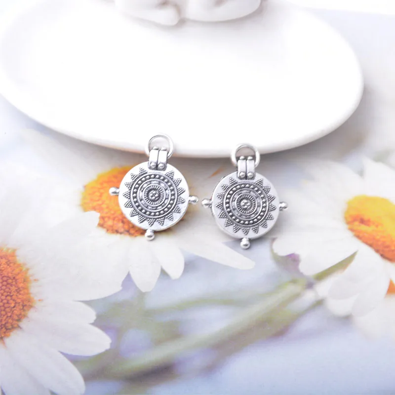 10 Stück Boho Zinklegierung Goldene Ohrringe mit Strass-Anhängern und Imitationsperlen, Runde Blumen-Sonnenblumen-Anhänger für DIY Damenohrringe – Detail 12
