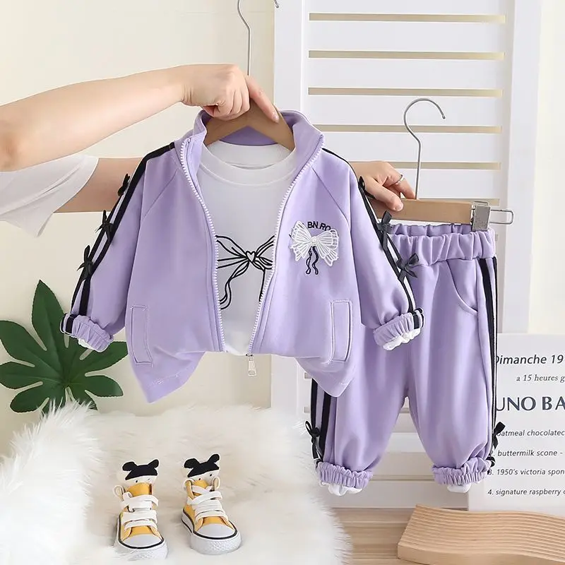 

Girls' Spring and Autumn Set Fashion New Style Children's Stylish Sports Coat+shirt +Pants 3-piece Set
