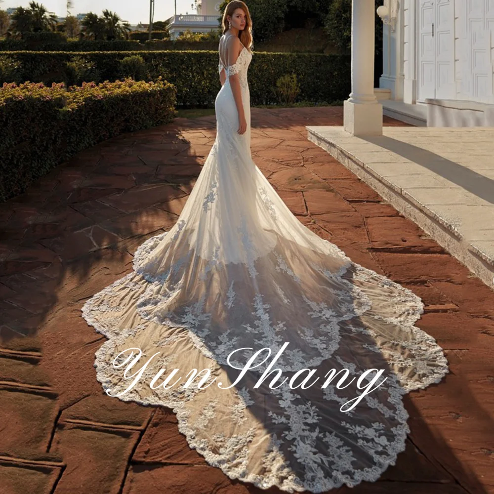 Vestido de novia blanco con tirantes finos y escote en V profundo, hombros descubiertos, apliques de encaje, vestidos de novia de sirena Sexy, tren de corte sin espalda