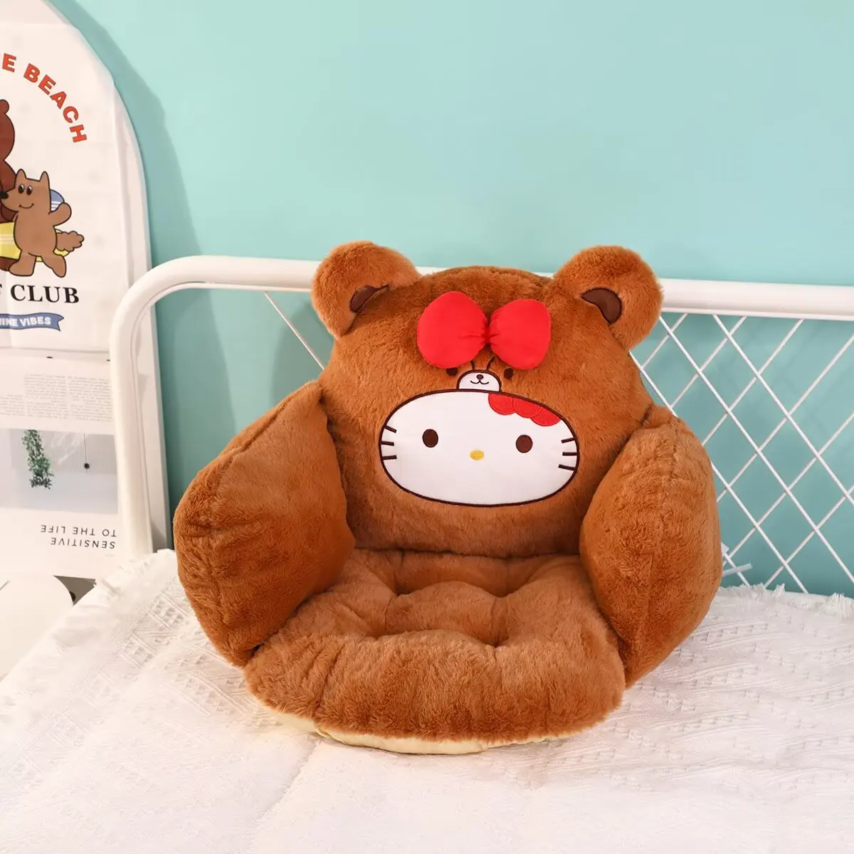 وسادة مقعد كاواي هالو كيتي على الطراز الياباني وسادة كرسي محشوة من القطيفة مع مسند ظهر ناعم للمنزل والمكتب مريح