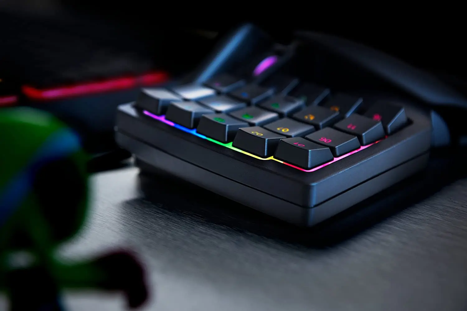 لوحة مفاتيح الألعاب Razer Tartarus v2: مفاتيح غشاء ميكا قابلة للتخصيص لإضاءة Chroma RGB قابلة للبرمجة Macros