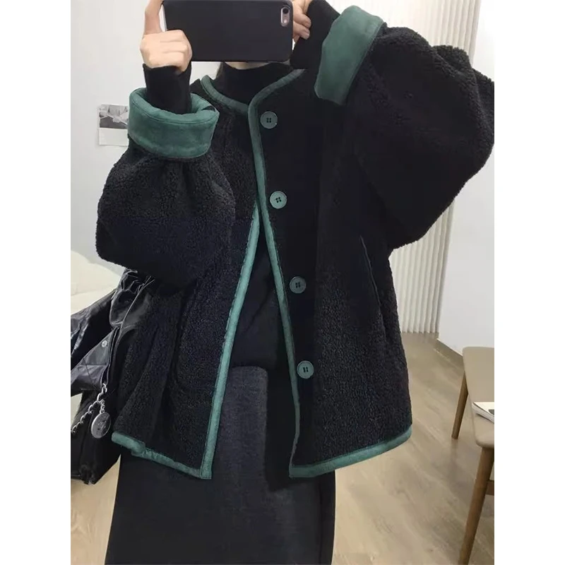 

plus Size 300 Pounds Women's Fashionable Korean Style Lamb Velvet Warm Single Button Coat round Neck Color Block Winter Jacket