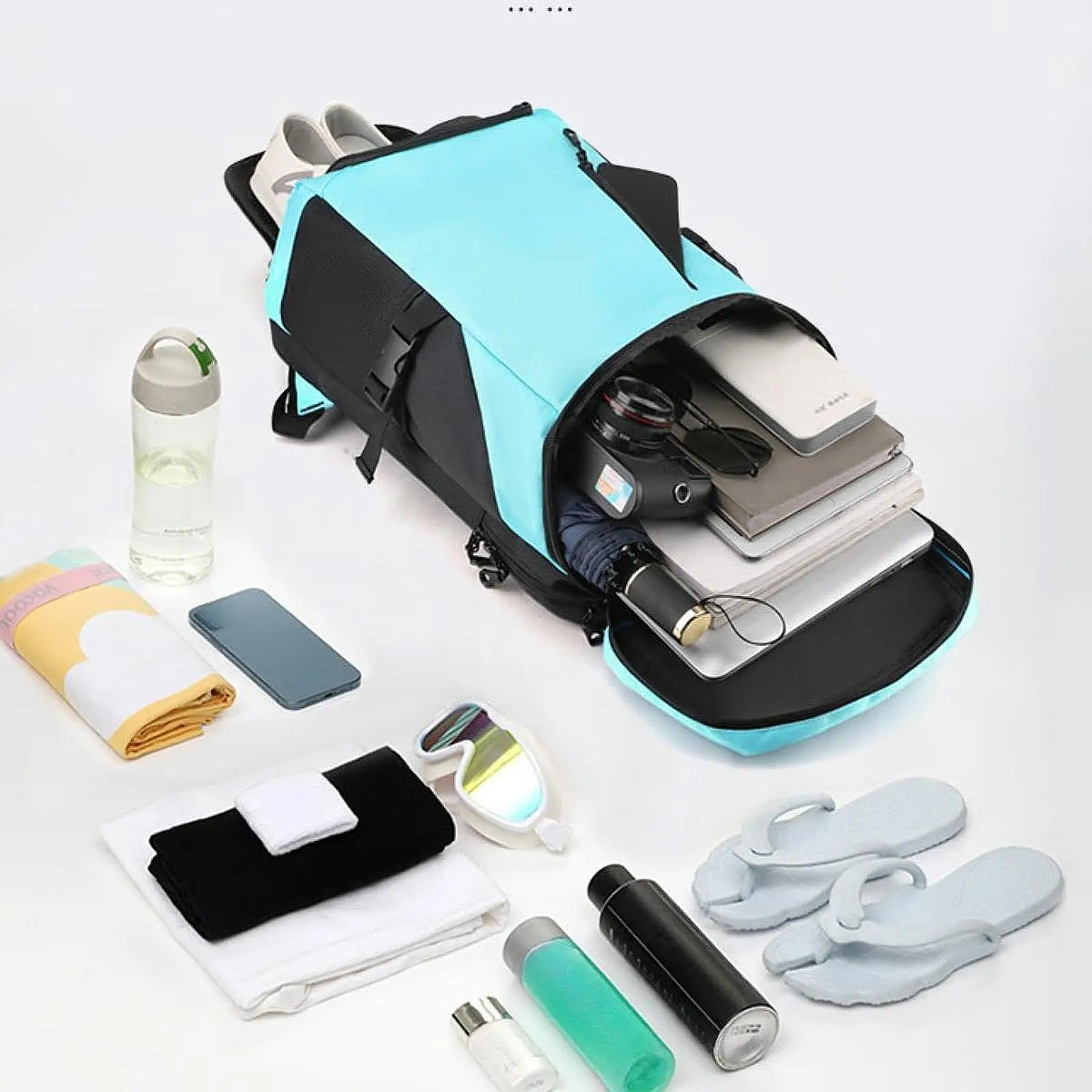 

Portable Badminton Backpack with Breathable Design Tennis Racket Bag with Shoe Holder for Gym and Sports