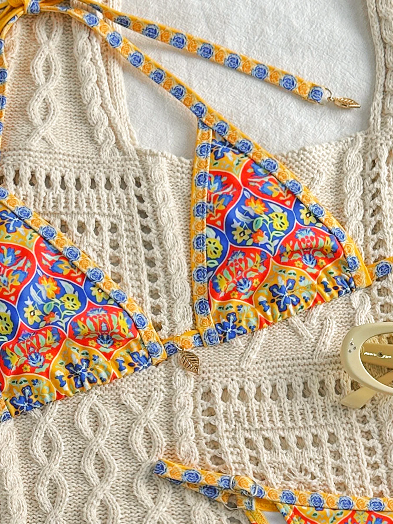 Conjunto de Bikini amarillo para mujer, traje de baño de 2 piezas con estampado Retro, traje de baño triangular con cuello Halter y espalda descubierta, traje de baño para playa 2025