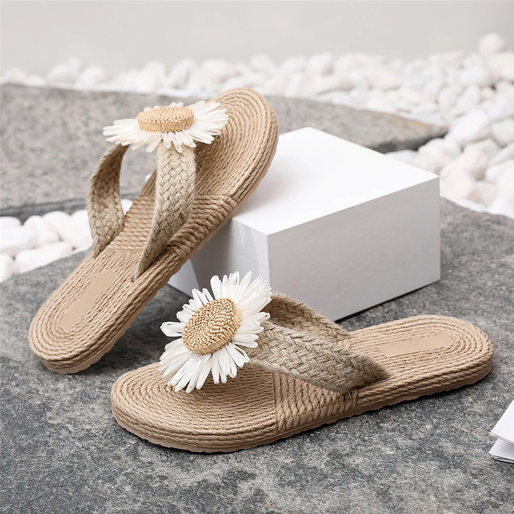 Women Flip Flops Outdoor Sunflower Straw Woven Flat Slippers For Ladies Bohemian Style Beach Slides Sandals Chaussure Femme