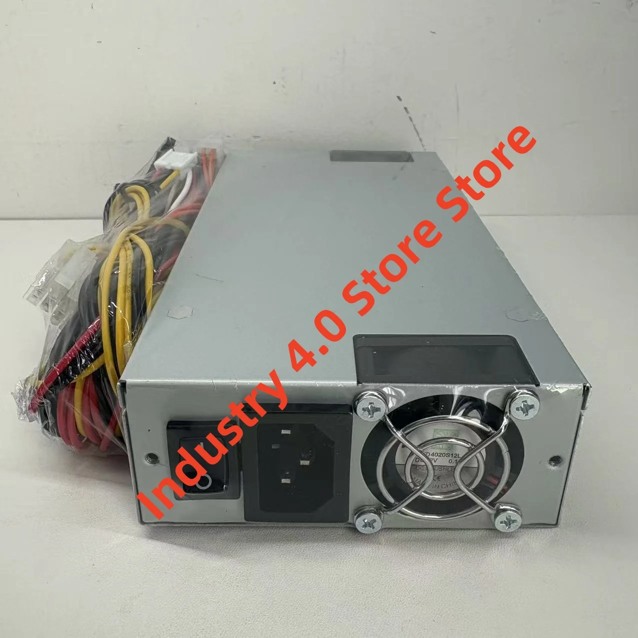 Alimentatore switching FSP350-701UJ 100% NUOVO
