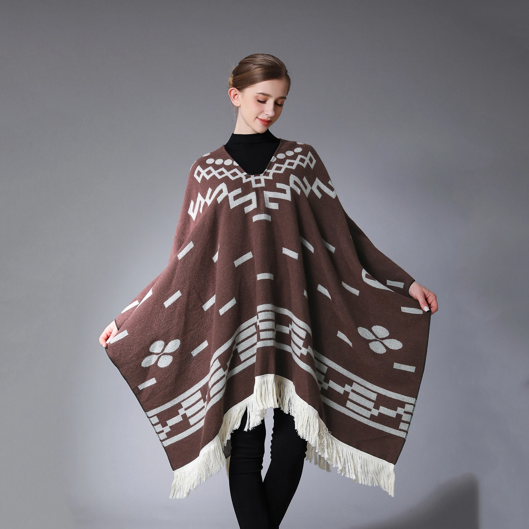 Fashionable Simple Style Elegant Flowing Shawl, Warm Windproof Oversized Cape for Travel Photography, Stylish Women's Accessory
