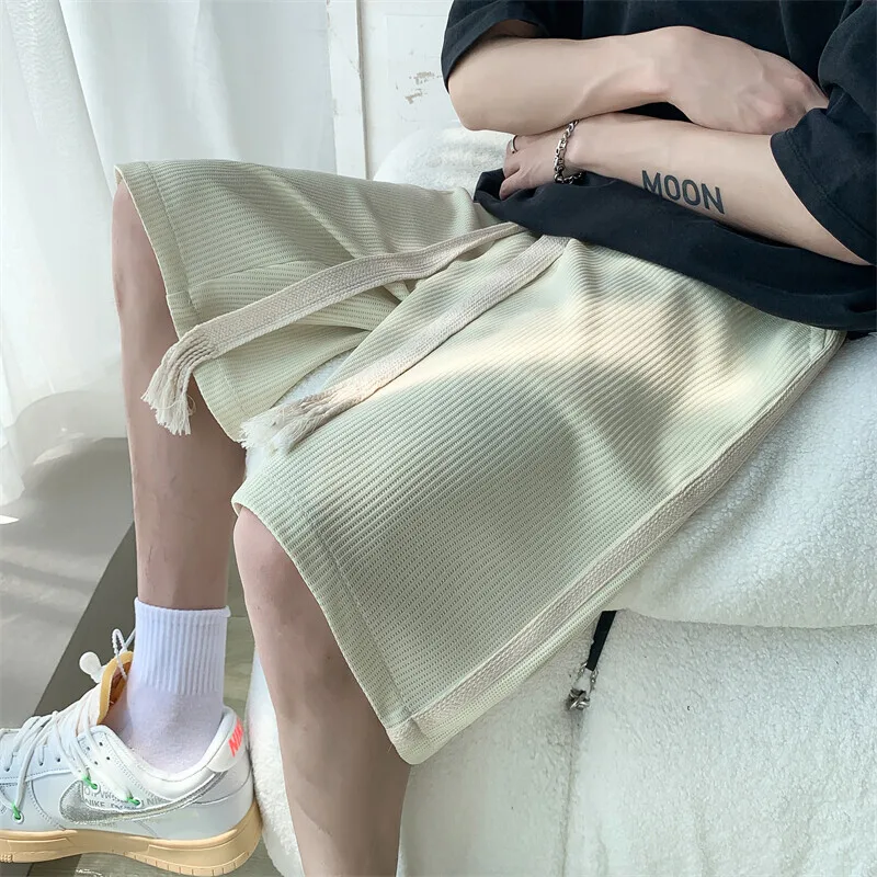 

Summer Shorts Men Black Ice Silk Shorts Men Streetwear Hip-hop Loose Pleated Shorts Mens Beach Shorts Man Bermuda Shorts M-3XL
