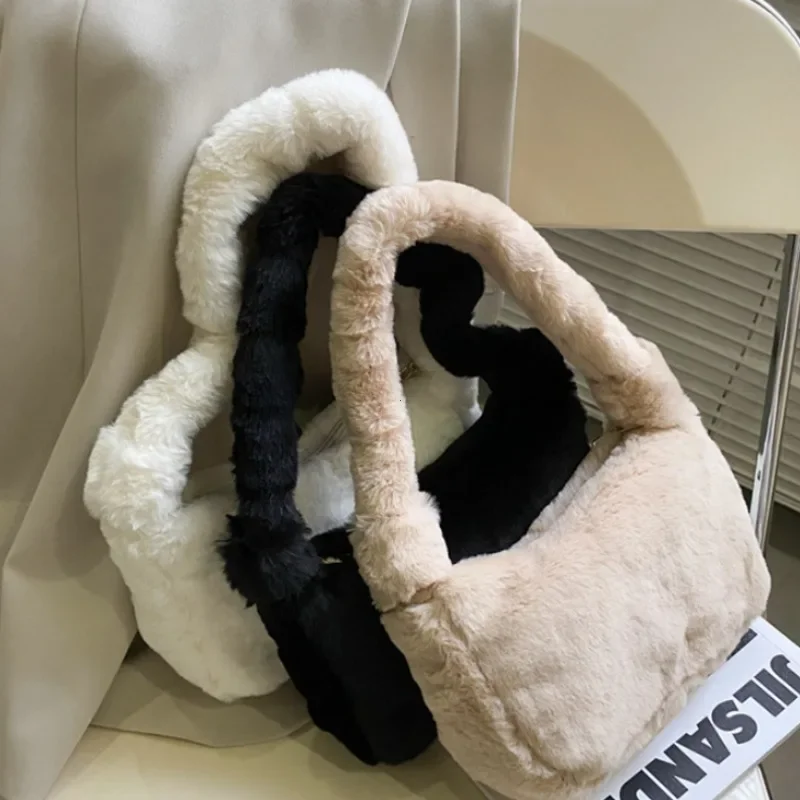 

Plush Shoulder Bags for Femme Luxury Designer Soft Winter Ladies Clutch Purse Handbag Cute Fashion Female Party Underarm Bag