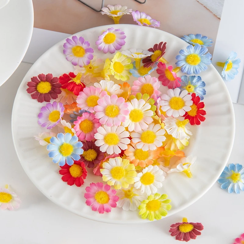 50/100 Stück Künstliche Blumen Sonnenblume Seiden-Gänseblümchen Großhandel Heim Hochzeitsdekoration DIY Geschenk Scrapbook Kunstpflanze Festkranz – Detail 1