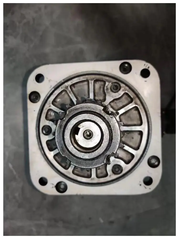 second-hand      servo motor    SGMGH-09ACA61, function well   Tested well and shipped quickly