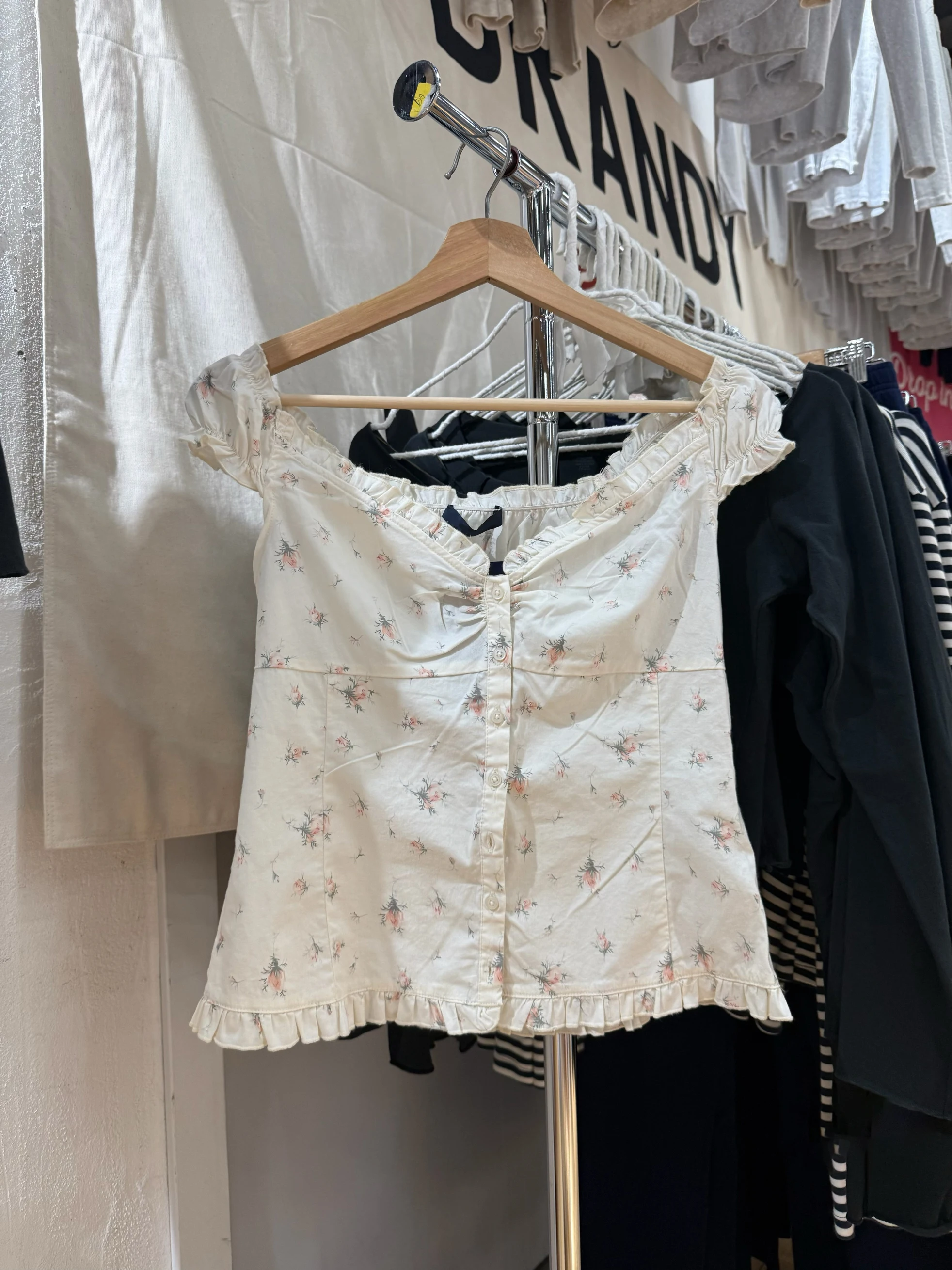 

Pink Floral Puff Sleeve Slim T-shirt Blouse Women Ruffle V Neck Pleated Single Breasted Shirts Preppy Style Sweet Tops Y2k New