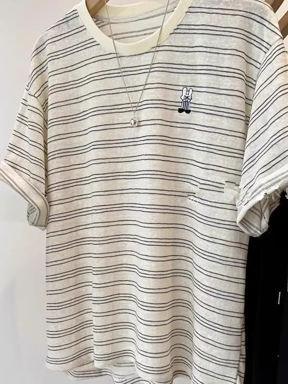 Summer Clothing Outlet - Unisexowa koszulka z krótkim rękawem w