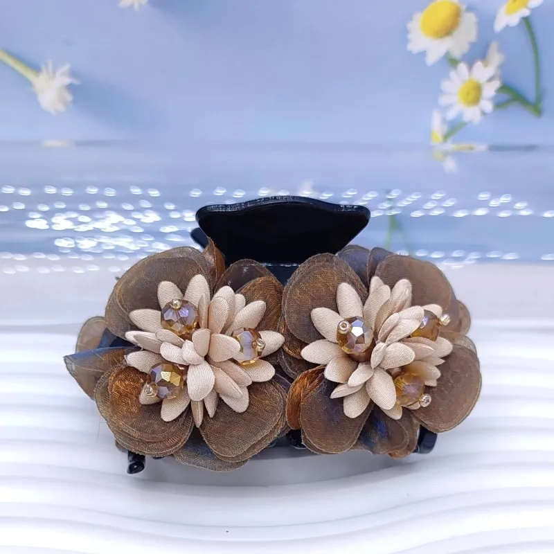 Flower Hair Claw Clip for Women, Elegant Shark Clip Hair Accessory with European Lace, Handmade Hairpin for Updo Hairstyles - Image 5