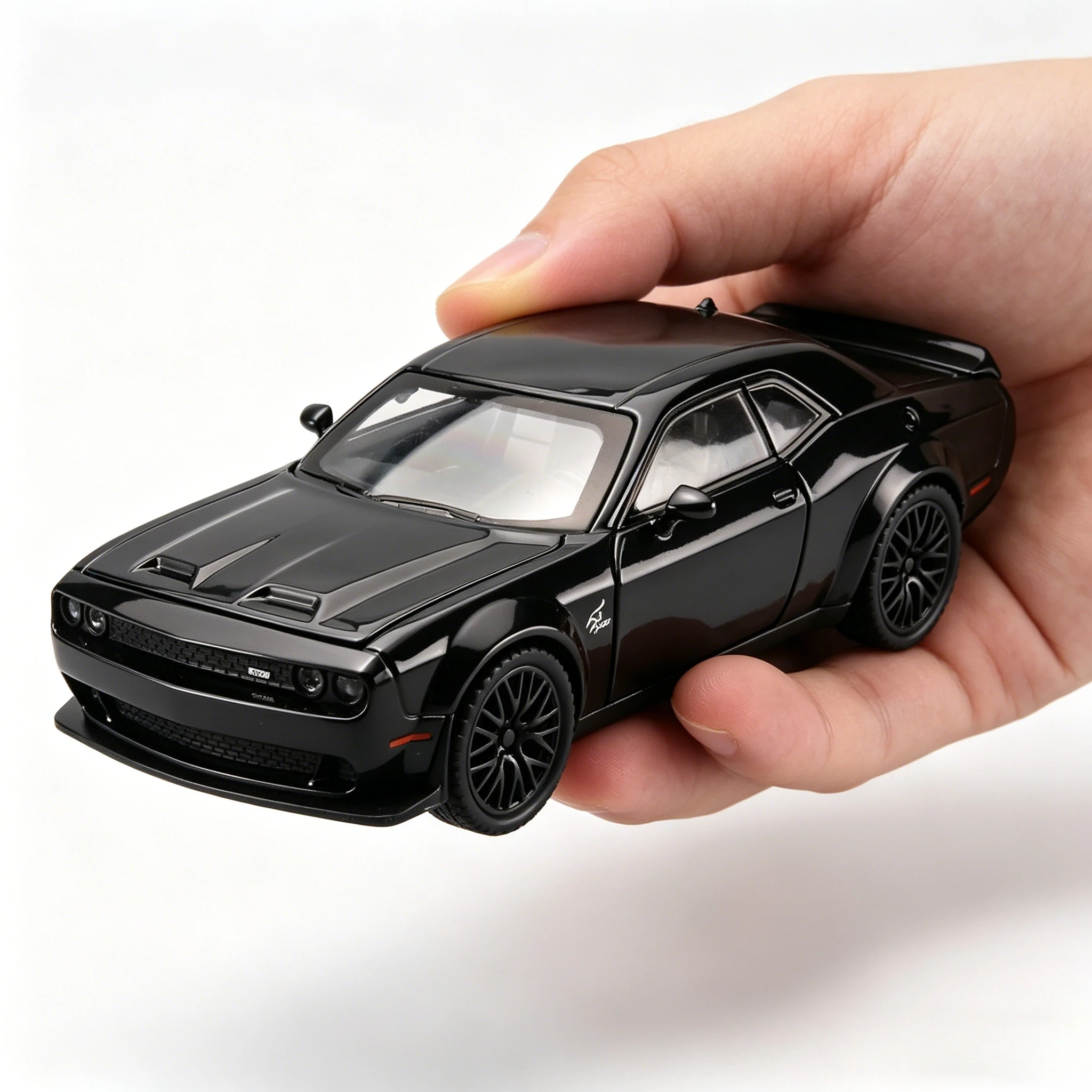 

1:32 Challenger Hellcat Toy Car Scale Die Cast Metel Cars Toy Pull Back Hellcat Model Cars with Sound and Light Hellcat