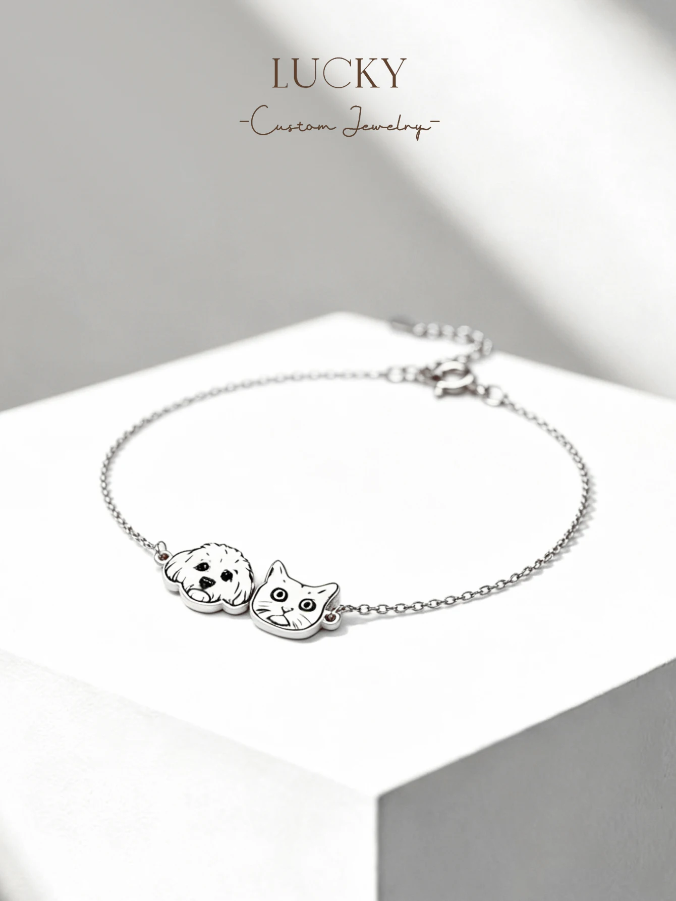 1 DIY custom women's pet avatar picture hand/chain, customizable name, simple daily style, product includes gift box, suitable f