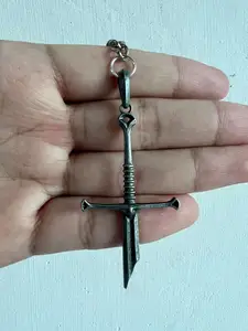 lord and ring Broken Sword drop Keychain Membuat Desain Anting-anting Retro film fantasi Perhiasan yang sama untuk penggemar film TV 10 pedang gandalf penjualan terbaik - №