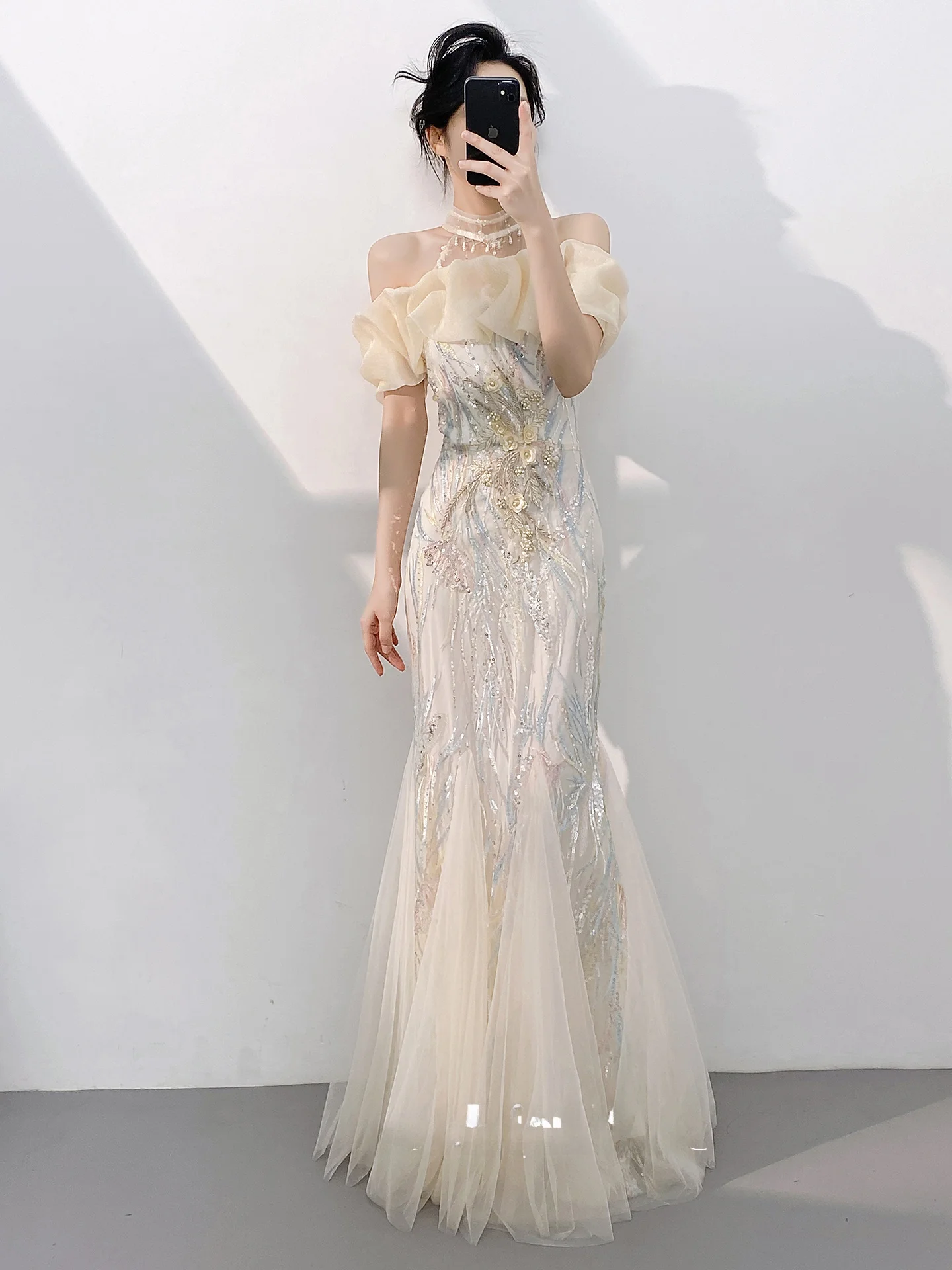 

Champagne Color Evening Gown Women's 2026 New High-End Sensation Ball Host Fi Tail Dr Fairy Aosphere Cany Annual...