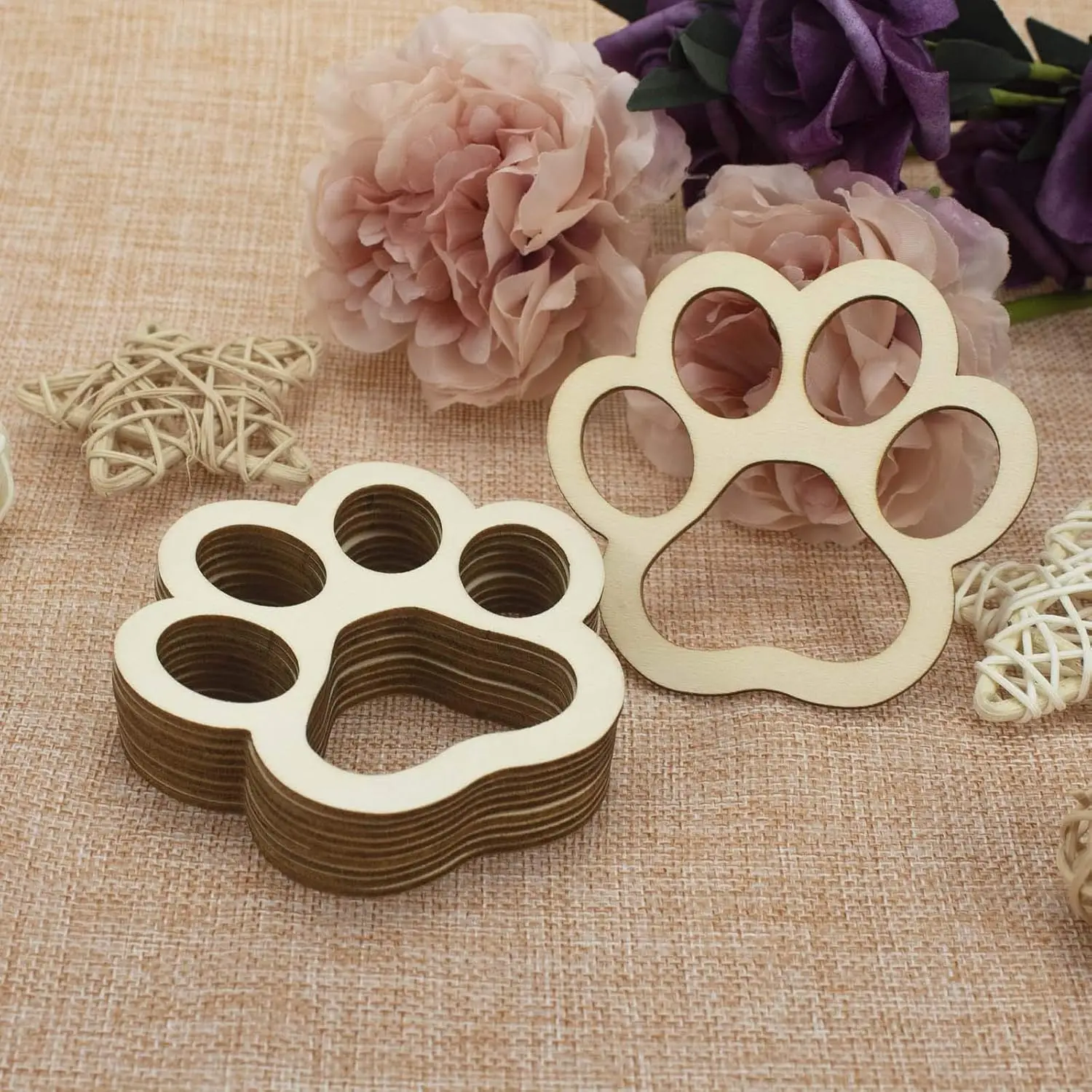

50pcs Paw Shaped Wooden Cutouts Dog Cat Claws Cutouts Unfinished Wood Pet Paw Wood DIY Craft Embellishments Ornaments Decoration