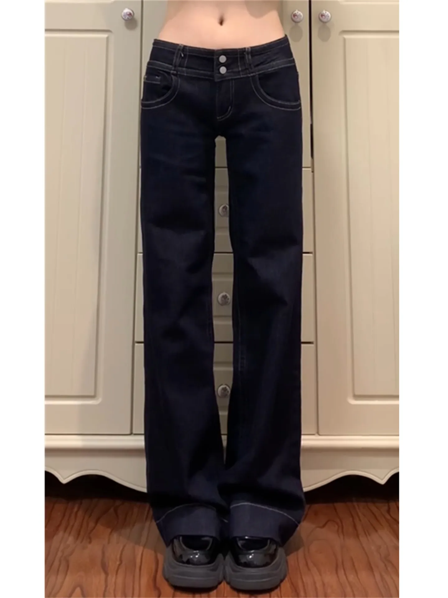 

Tall Women's Loose Fit Bell Bottom Jeans Low Waist Retro Style Spring Autumn Casual Pants Floor Length Slimming Effect