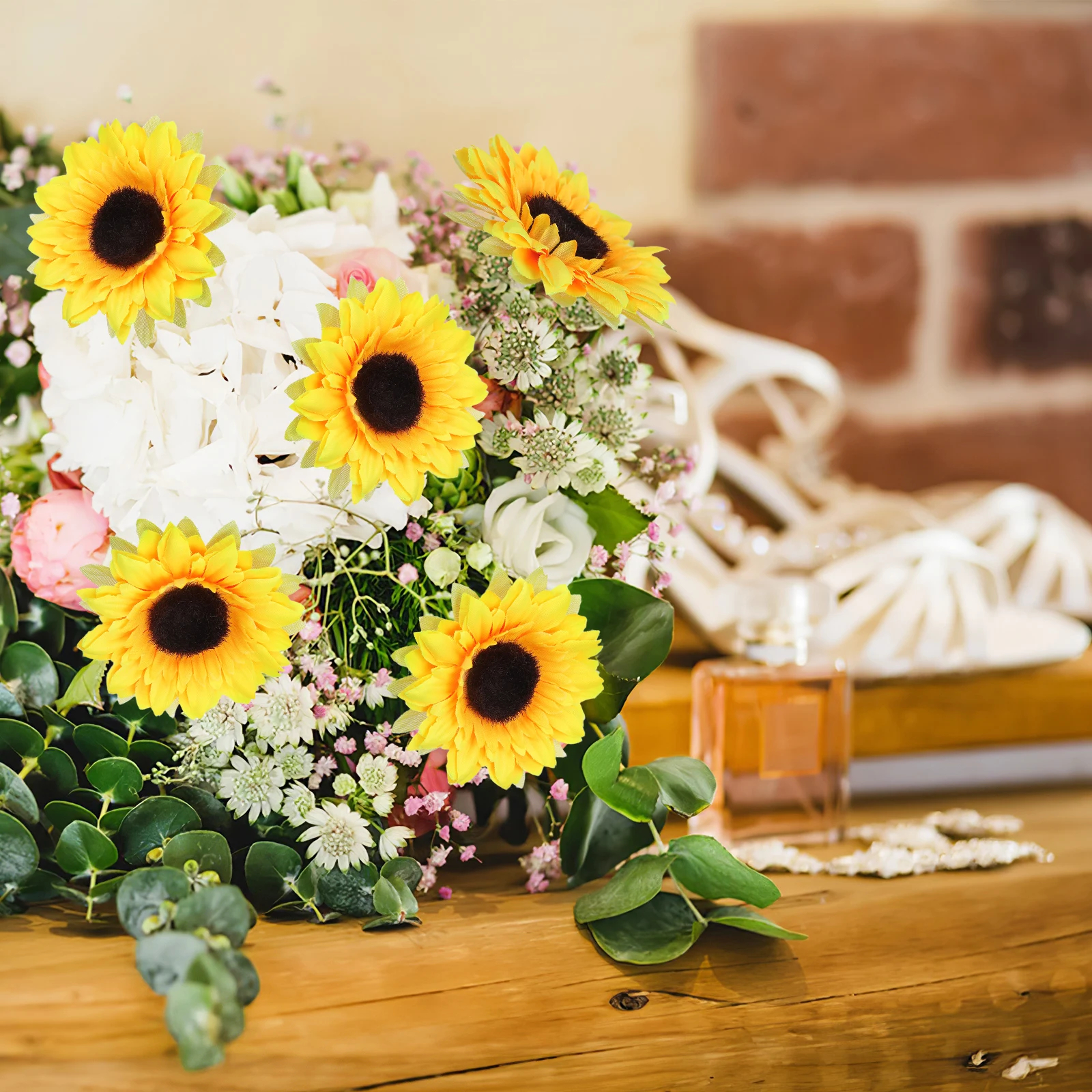 

20 Pcs Artificial Sunflowers High Realism Yellow Plastic Decoration Versatile Use Indoor Outdoor Wedding Festive DecorFlowers