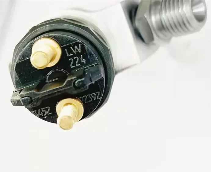 Novo injetor de combustível da China 0445120224   Injetor Common Rail para carro diesel 0445120224   Para motor WEICHAI WD10