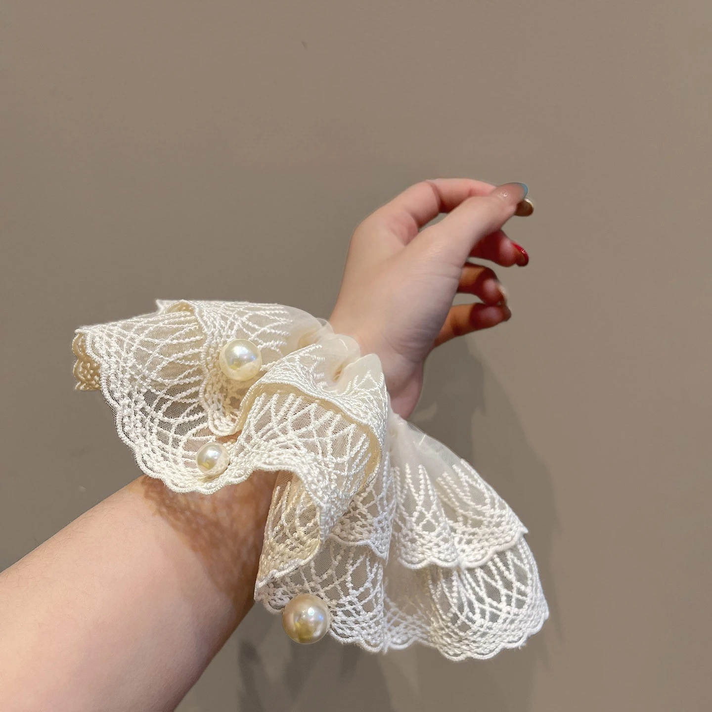 

Ultra Soft Lace Scrunchie with Pearl Korean Style Simple Elegant Hair Ring for Women Daily Use Non Slip Hair Styling Tools