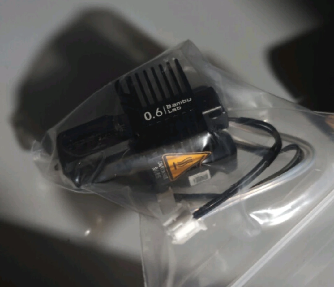 

Оригинальный 3D-принтер Bambu Lab 0,4/0,6 мм, сопло из закаленной стали, цельнометаллический набор горячих концов серии X1, специальная серия