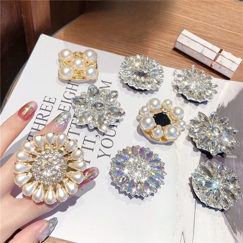 Luxury Diamond Pearl Socket Grip Phone Stand Holder Unique Charm Foldable Grip Fashion Phone Support Desk Stand