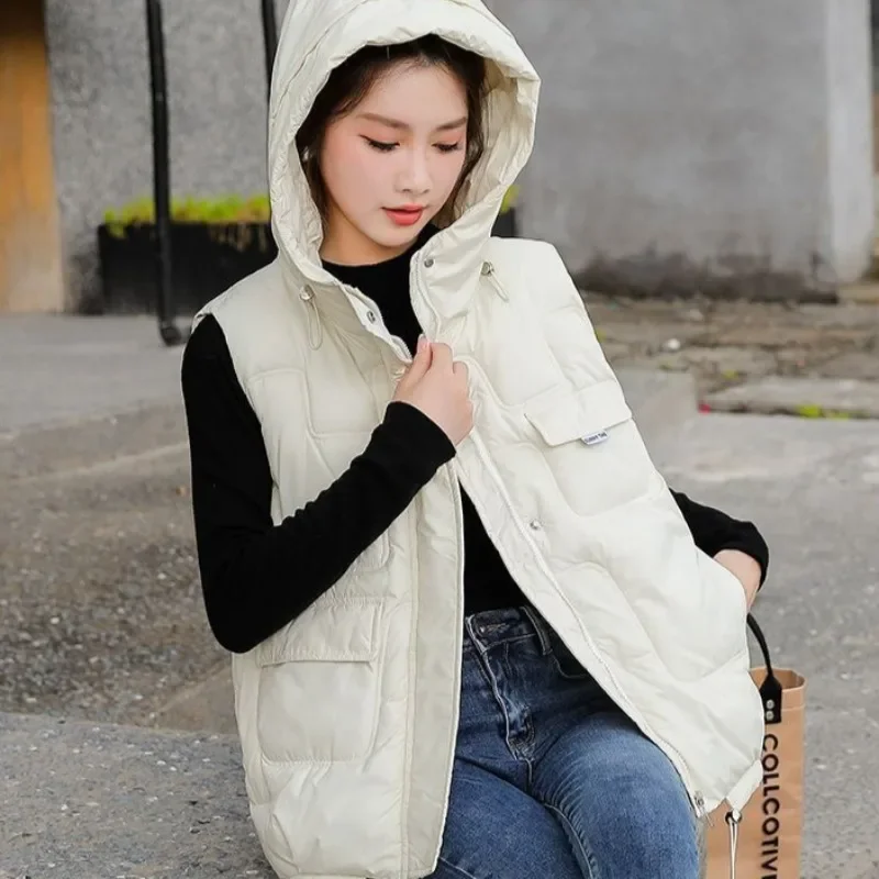Vest for Women Quilted Black Sleeveless Demi-season Clothes Fashion 2025 Hooded Waistcoat Woman Cheap Autumn Warm Classic Pretty